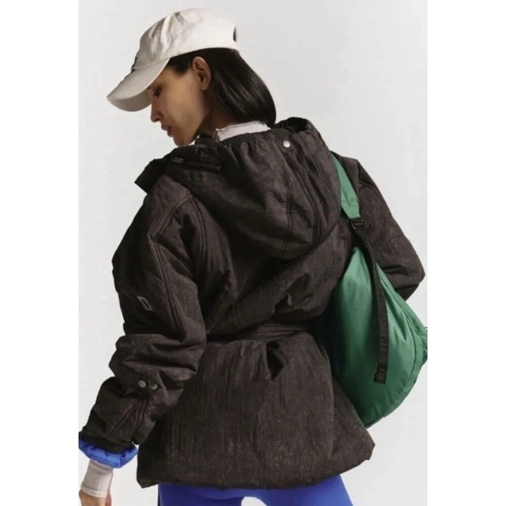 New Free People Women’s Tricked Out Trek Utility Puffer Jacket Size M - Picture 3 of 12